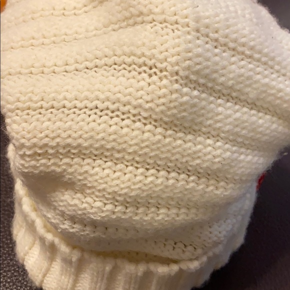 White cozy beanie - Picture 3 of 3